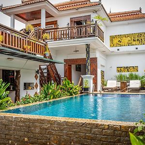 Antonios Villa Hotel